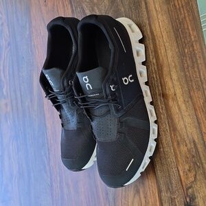 On Cloud 5 Shoes - Men's size 11